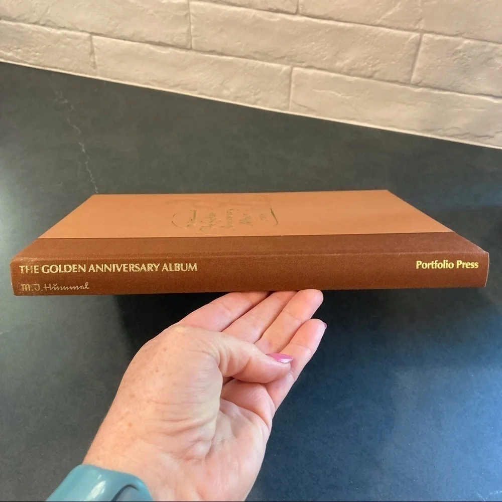 VINTAGE HUMMEL GOLDEN ANNIVERSARY HARDBACK BOOK